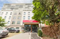 Appart'City Confort Orléans Hotels in der Nähe von Omnisports Stadium Source