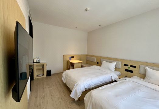 Hampton by Hilton Tianjin Haijiao Park National Convention and Exhibition Center