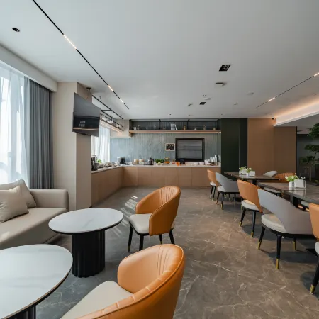Lis Future Hotel (Xinzhan Square)