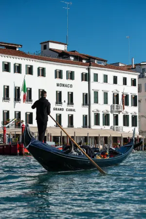 Monaco & Grand Canal Venice Отели рядом с достопримечательностью «Виа Гарибальди»