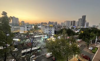 Hualan Hotel (Ganghui Shopping Center)