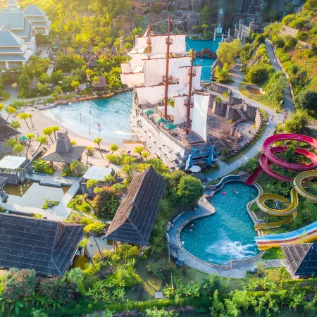 Tianfang Yuetan Hot Spring Resort