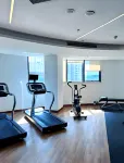 Yi Water Source Hotel (Luoyang Longmen High-speed Railway Station Baolong Plaza)