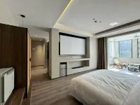 LU SHAN ZHENSHANYUE INN