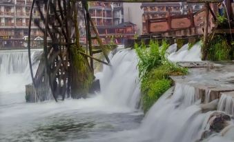Longqi, Phoenix, waterfront, high end B & B