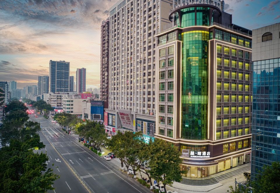 hotel overview picture