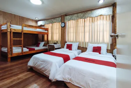 RedDoorz @ Monterrazas Village Homestay Baguio Отели в г. Бенгет