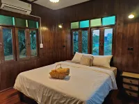 Shine Villa Sukhothai Hôtels à proximité de : Wat Nong Rang Nuea