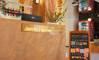 Longzhu Hotel (Qinghuiyuan Overseas&OCT Harbour PLUS)