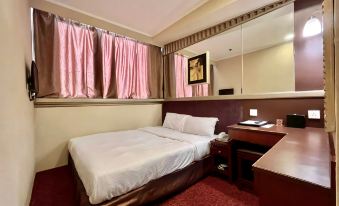 Oriental Lander Hotel