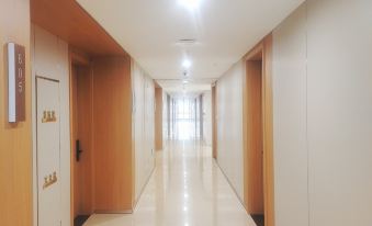 Jiaoliu Center Hotel