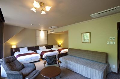 【テラス付】デラックストリプル 高山わんわんパラダイスの写真