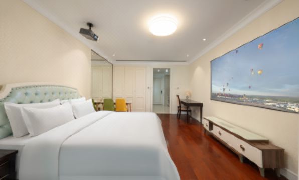 Yuntian Hotel (Jinan Olympic Sports Center)