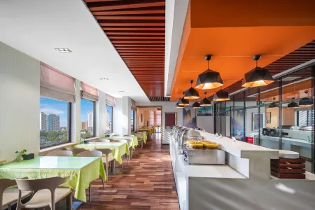 SuPu Hotel（Manhattan Plaza Yanzhuang SubwayStation Branch) Отели рядом с достопримечательностью «Zhengzhou Zoological Garden»