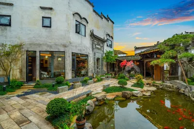 三間堂百年徽商俞家（婺源月亮灣店） 婺源熹園附近的飯店