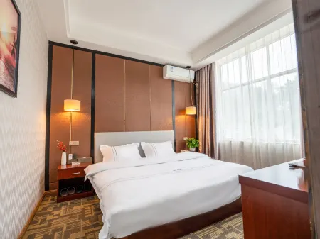 Luodian Wenli Hotel (Qiandaohu) Отели рядом с достопримечательностью «Moon Bay Health and Wellness Resort»