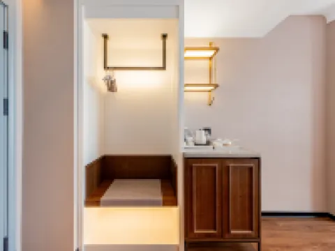 Christine Hotel (Baotou Yiji Group)