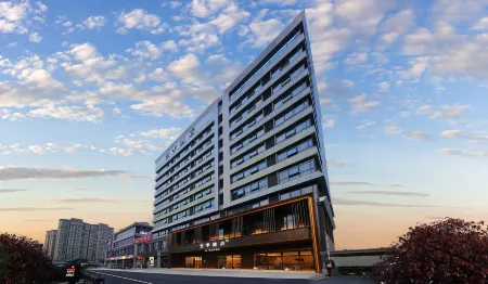 JI Hotel (Lu'an Yu'an District Wanda Plaza) Отели рядом с достопримечательностью «The Liuan Twin Towers»