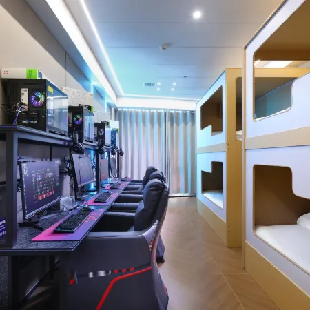 Mirage E-Sports Hotel (Wuxi Qianqiao Subway Station)