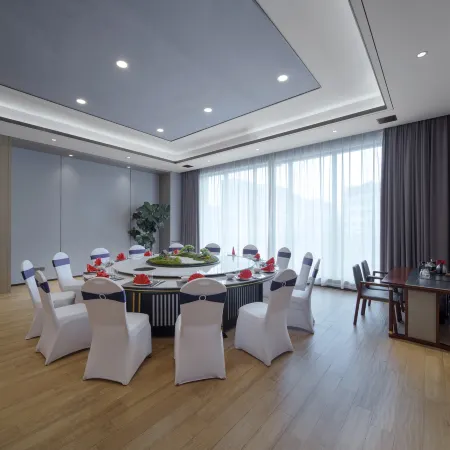Nandan Tusi Hotel