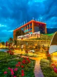 Batang Xianyun Hotel - con vista montagne