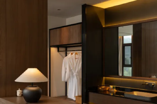 Fall in Love with Nujiang · Secret Bay | Hidden Land Mountain Forest Style · Luxury Aesthetic Hotel