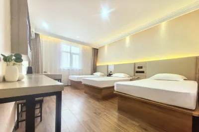 Haolaiwu Grand Hotel (Baoding Gaobeidian Baigou International Trade City) Hotels near China Baigou International Business and Trade City