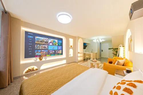 Senye · Joyful | Designer Luxury | Movie Homestay