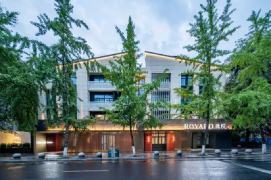 Royard Hotel Hotels near Chengdu Du Fu Thatched Cottage Museum