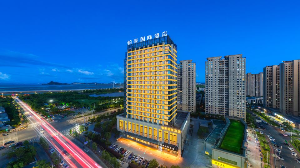 Bohao International Hotel (Wenling Eastern New District Donghaitang)