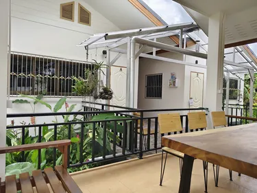 รูปภาพของบ้านรักสงบกลางเวียง