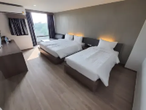 Double D Hotel Hotels in Pak Kret