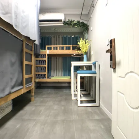 Beihai Clean and Comfortable Music Theme Baiyang Youth Hostel