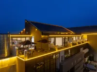 Cocoa Garden · Vacilando Designer Lakeside Resort Hotel (Zhongwei Shapotou Water Town Branch) - romantici