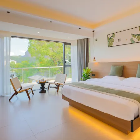 Isle Sojourn & Light Seek B&B (Waterside Danxia Branch, Danxia Mountain National Scenic Area)