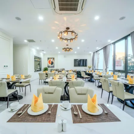 Tourane Boutique Hotel Отели рядом с достопримечательностью «Marble Moutain»