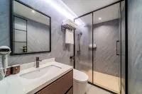 Wuyu Riverside Inn · High-altitude Terrace with River View