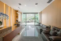 Chengdu Convention and Exhibition Center Yintai City Store โรงแรมในซีจีเช็งซินฮุ่ยจาน