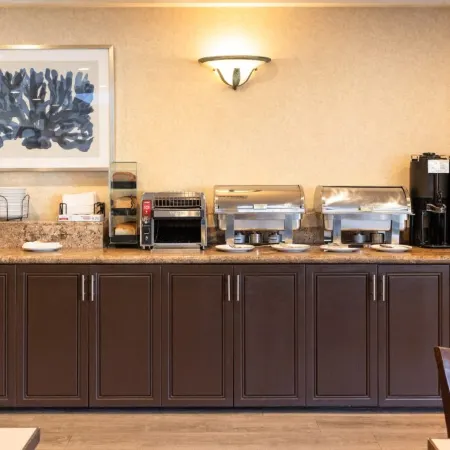 Maple Tree Inn