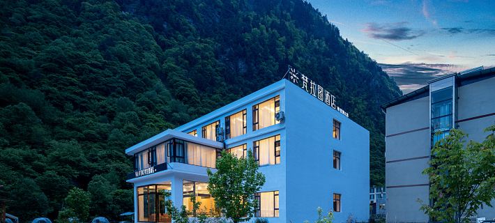 VALATOMS Fanlatu Hotel (Bipenggou Scenic Area Branch 2) Hotels in Li County