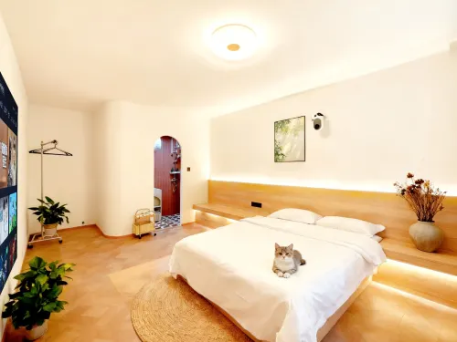 Maozhua Boutique Stay Hotel (Baicheng University Town Yongjia Tiandi)