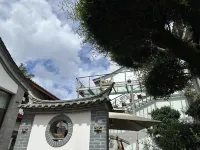 Pingyuan Hotel - balcony