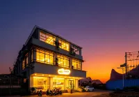 找稻田・喜看稻菽|自在方外・270°環山觀景度假美宿(蘆笛景區店) 鄰近蘆笛岩的酒店