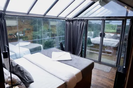 Nyast Valley Resort by Autumleafs, Goa Отели рядом с достопримечательностью «Club Cubana»