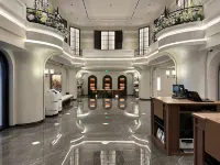 UrCove by Hyatt Shanghai on the Bund Hotels near Bund 18