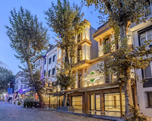 Center Hill Hotel Hotels near Arasta Bazaar