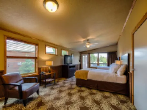 Explorer Cabins at Yellowstone Hotels in West Yellowstone