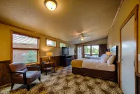 Explorer Cabins at Yellowstone Hotels in West Yellowstone