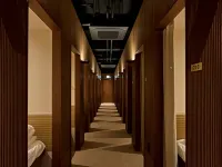 Kiwa Hostel Hotels in der Nähe von Restaurant Sushi Hyo