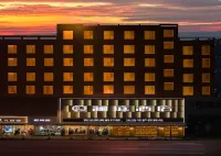 Shiyan Lanting Hotel (Wuyan Pedestrian Street)